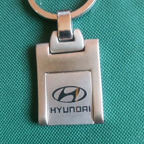 Vintage Hyundai metallic keychain, New Old Stock (NOS), 33g curved design