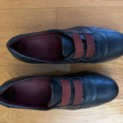 Leather anatomical women's shoes used, size 40, black
