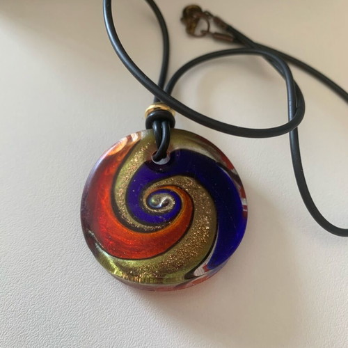 Murano glass necklace like new