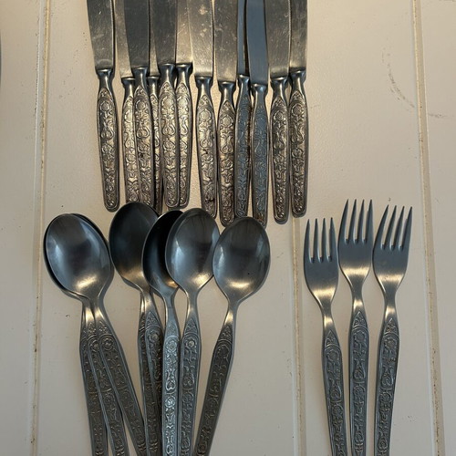 Cutlery set used, incomplete