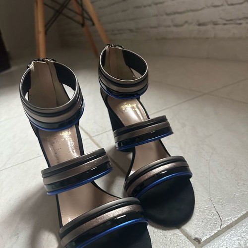 Mauriboo sandals new with elastic strap, black and blue, size 37