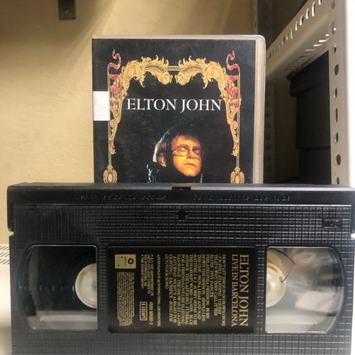 Elton John Live In Barcelona VHS like new, pop