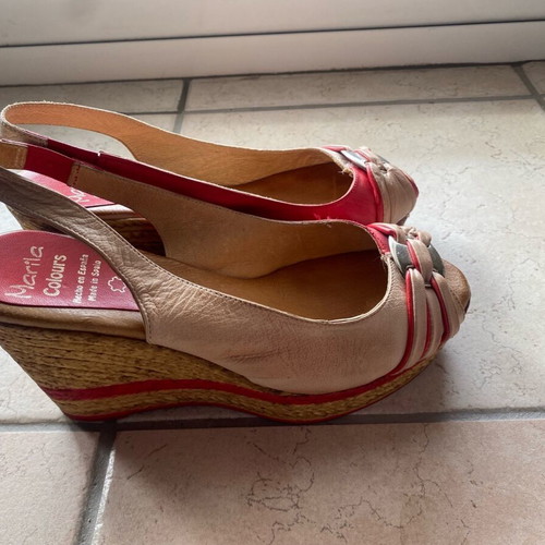 Marina leather platform shoes like new, size 39, beige and red