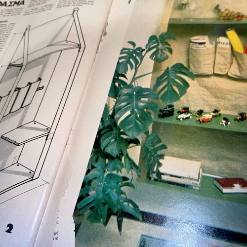 Ekeini magazines used, pack of 5 issues 1977-78