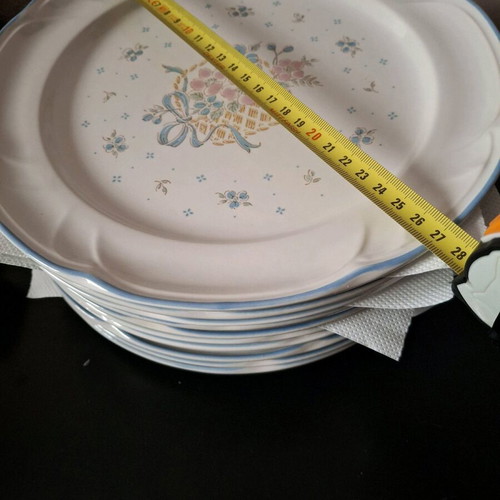 Stoneware Country Basket Collection Japan plates, like new, set of 10