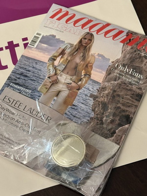 Madame Figaro magazine with Estée Lauder Daywear 24H Crème SPF 15, new