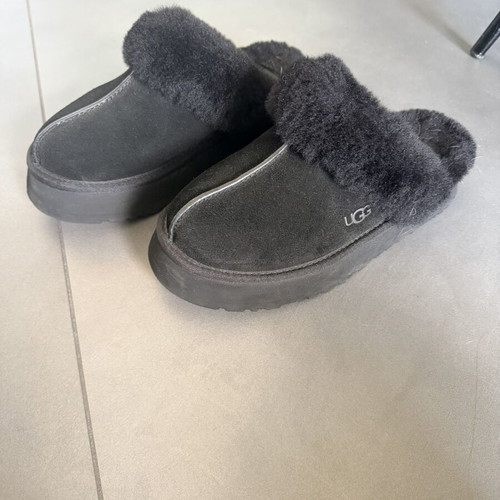 Ugg Australia Tuz slippers, size 40, black