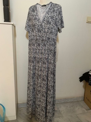Long summer dress used, size medium