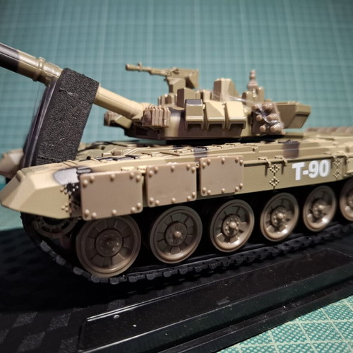 T-90 tank model metal new with sound and lighting