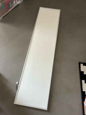 LED panel LEN Inspire Gdansk set of 2 like new, 5400 lm