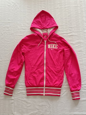 Nike γυναικείο αντιανεμικό μπουφάν XS σαν καινούριο, φούξια ροζ