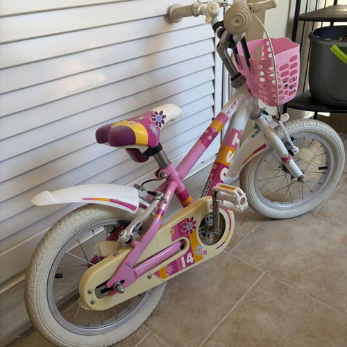 Fast Junior 14 children's bicycle used with basket and training wheels