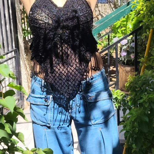 Top with birds and beads like new, black, sizes S and M