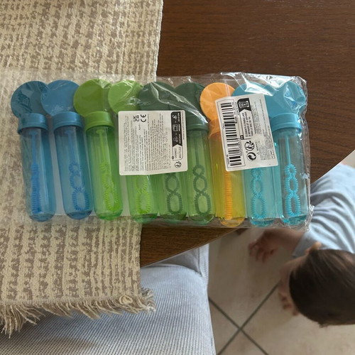 Bubble toy 10 cases like new