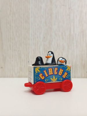 Kinder Surprise Joy Madagascar Figures used, miniatures animals trains