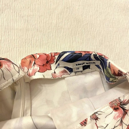Floral skirt like new, size M 38 10, white multicolor