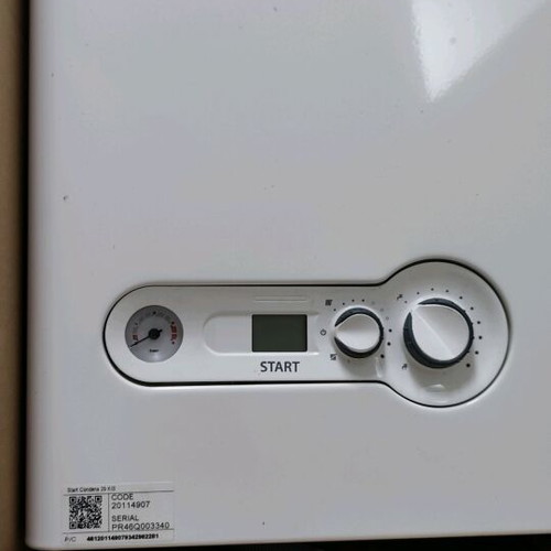 Riello Start Condens Kis 29 Gas Boiler like new