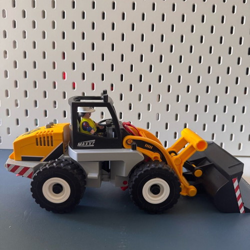 Playmobil MAXX 7 Loader 70445 nearly unused