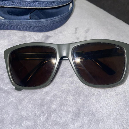 Invu Men's Polarized Sunglasses like new, brown green