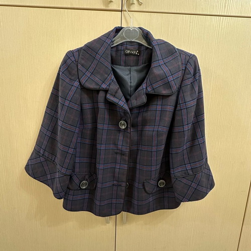 Checked crop jacket like new, size small