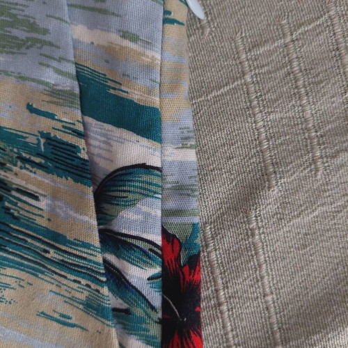 Zara tropical print shorts like new with side pockets and discreet zipper