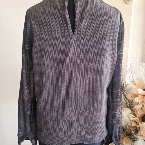 Maje brown shirt like new, size XS
