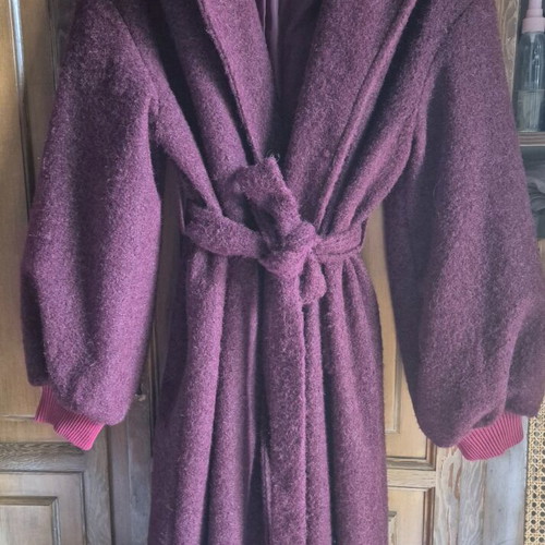Bordeaux coat one size like new, unworn