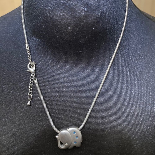 Elephant pendant charm used in silver color with blue zirconia