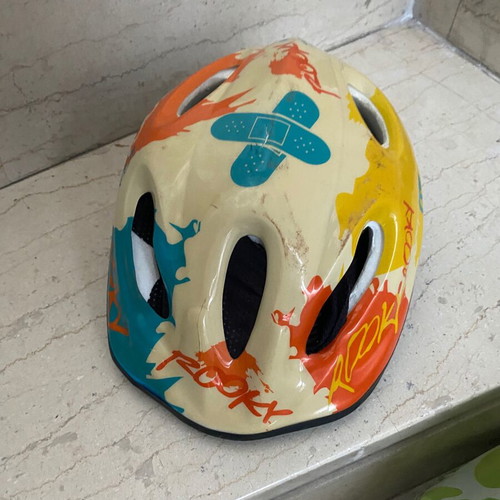 Children's bicycle helmet like new