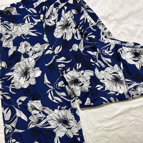 Zic Zac floral pants size M like new, dark blue and white