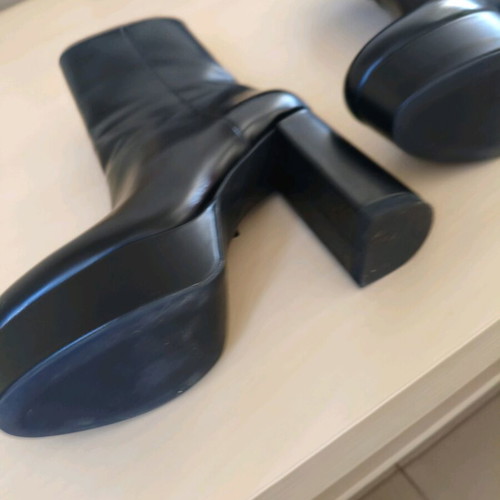 Black H&M ankle boots size 39 like new, 10 cm heel