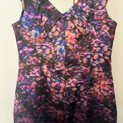 Coast dress with floral pattern like new, size 16