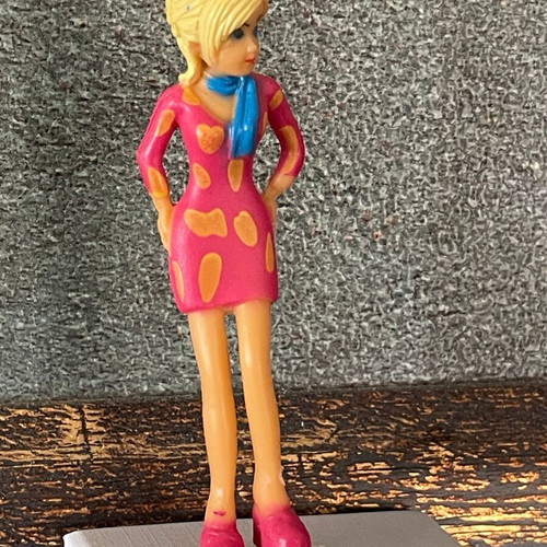 Collectible Anime Style Mini Figure 6.5cm new, Elegant with Dress 2