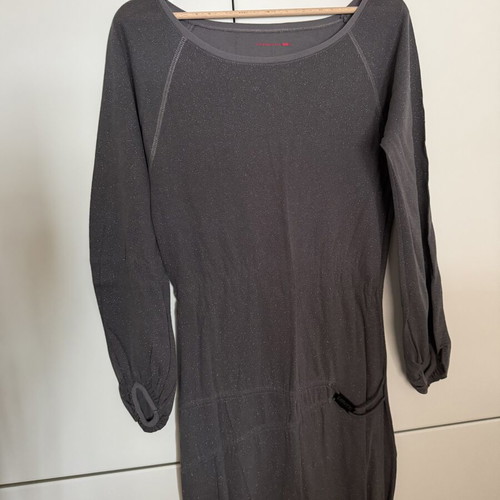 Levi's dress gray with subtle glitter like new