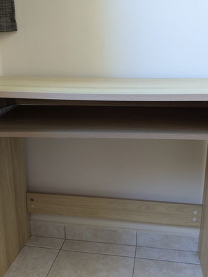 Desk 90x50x75 cm, like new