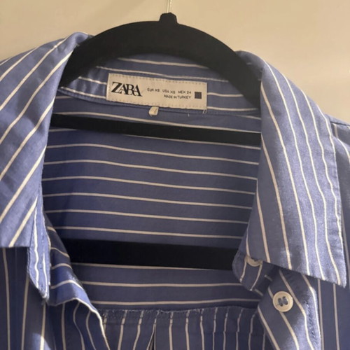 Zara crop shirt like new, white and blue, size XS