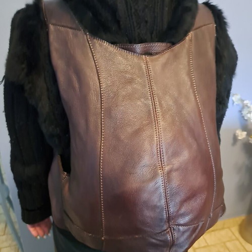 Italian leather backpack in dark brown, like new, minimal design