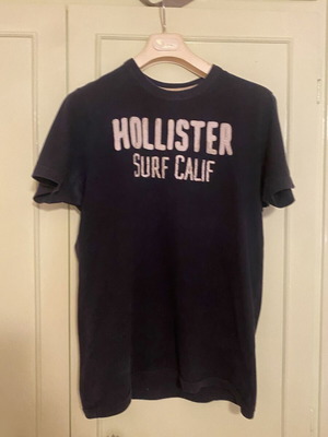 Hollister women's blue cotton t shirt like new with small hole