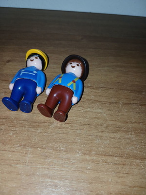 Playmobil figures used, set of two