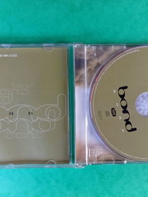 Bond Born CD like new