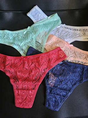 Lingerie set of 5 pieces new, size Medium