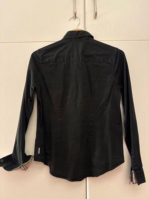 Burberry women's black shirt XS used