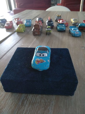 Αυτοκινητάκι Diecast Pixar Cars Dinoco Mia μεταλλικό