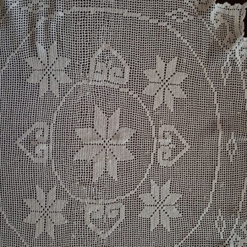 Crocheted round white doily new, 90cm diameter
