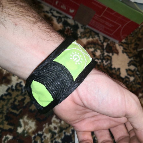 Phosphorescent bracelet like new with battery