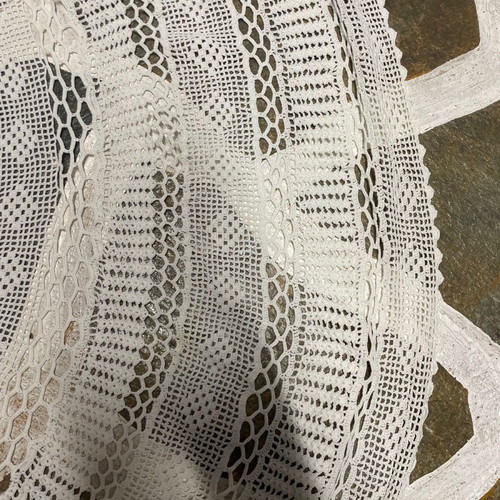 Handmade Rotonda tablecloth crocheted new