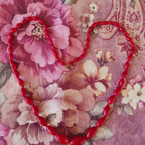 Handmade coral necklace new, red