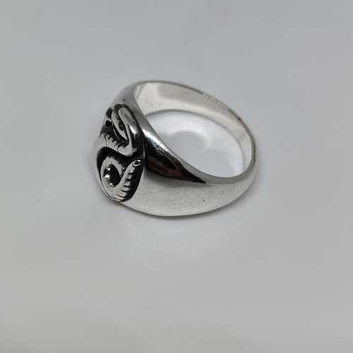 Slytherin Malfoy Harry Potter ring with snake seal silver color like new