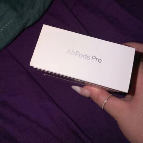 Apple AirPods Pro 2 wireless earbuds, like new, sweat resistant, white