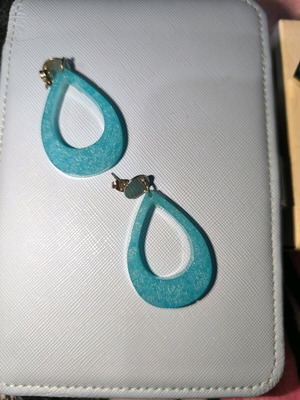 Handmade acrylic earrings like new, turquoise with glitter